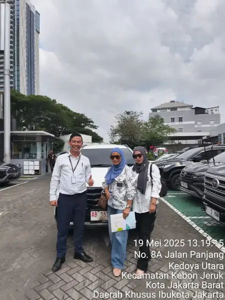 sales toyota jakarta