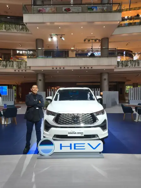 sales toyota jakarta selatan